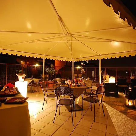 Vatican Aparthotel 3*