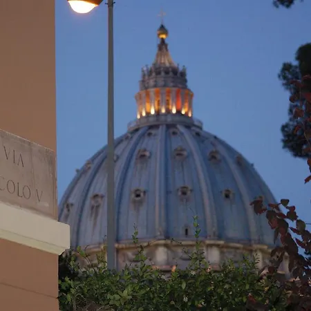 Vatican 3*