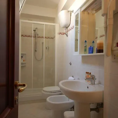 Hotel apartamentowy Vatican 3*